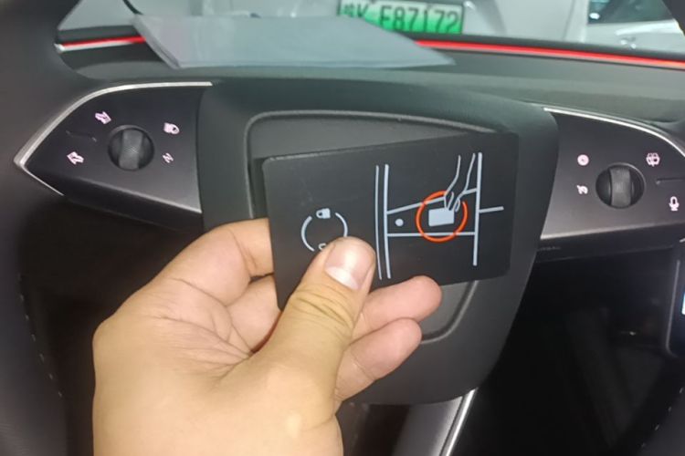 Tesla Model 3 2024 #9 Tesla Model 3 2024 car image #9