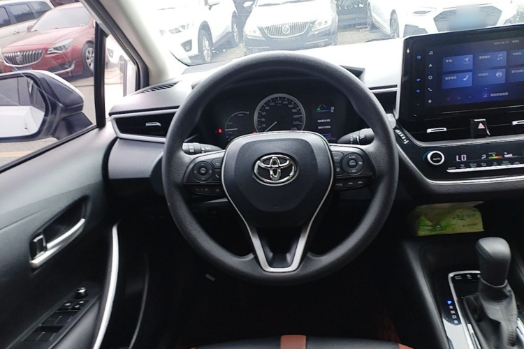 Toyota Corolla 2020 immagine di auto #15