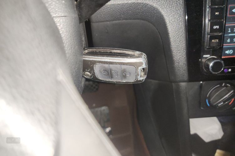 Volkswagen Santana 2015 #10 Volkswagen Santana 2015 صورة سيارة #10