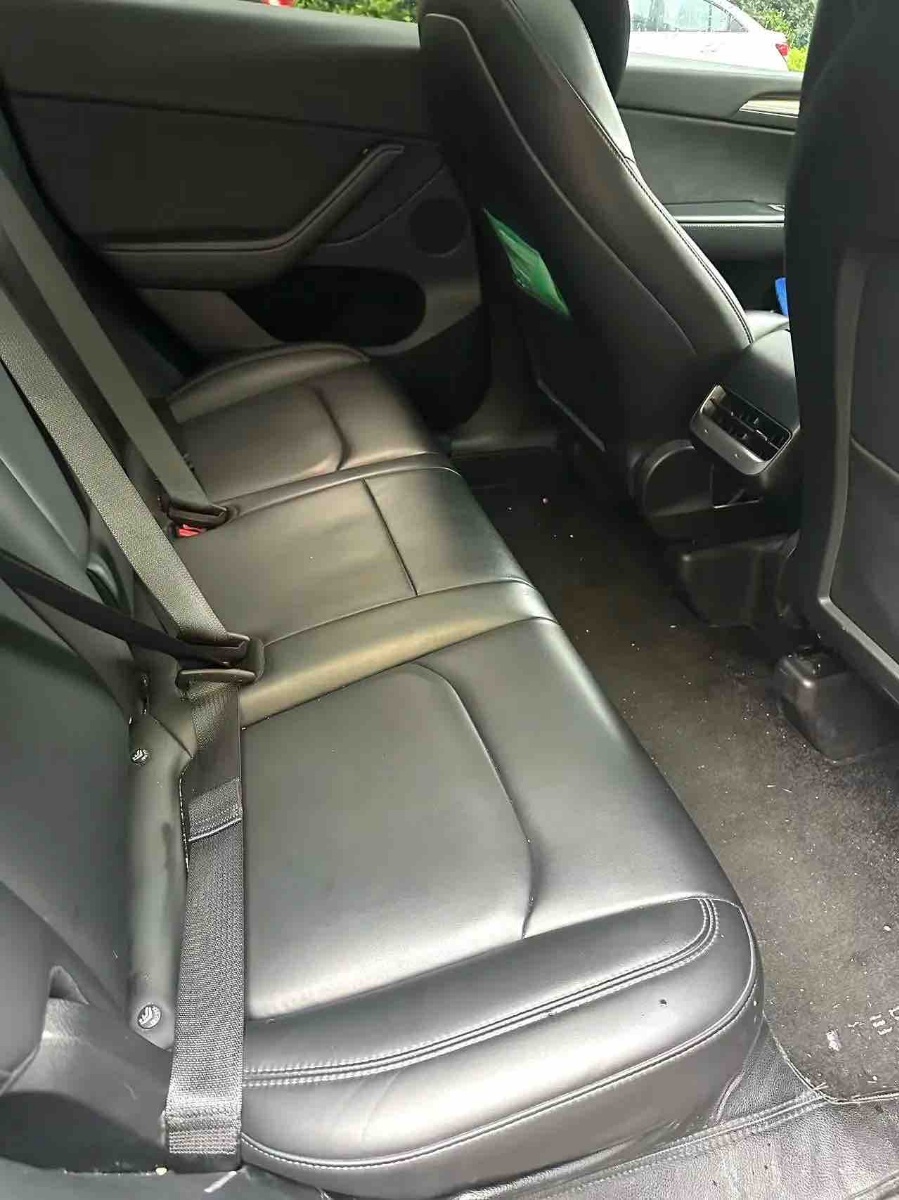 Tesla Model Y 2022 #5 Tesla Model Y 2022 car image #5