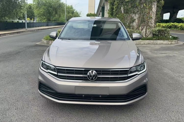 Volkswagen Bora 2022 car image #3