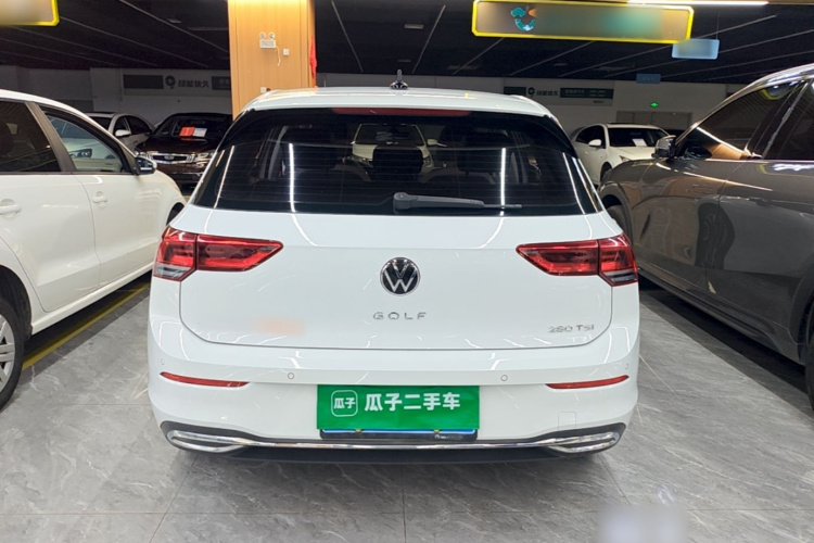 Volkswagen Golf 2021 car image #6