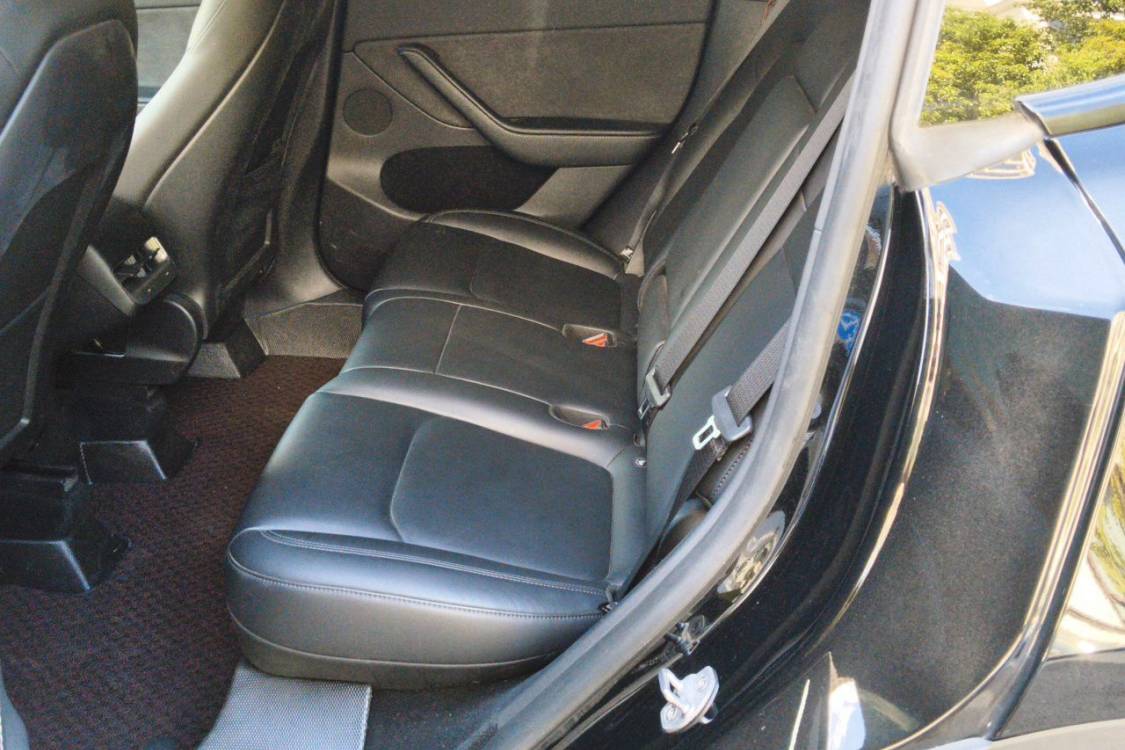 Tesla Model Y 2023 #19 Tesla Model Y 2023 car image #19