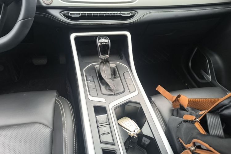 GEELY Vision X6 2021 car image #18
