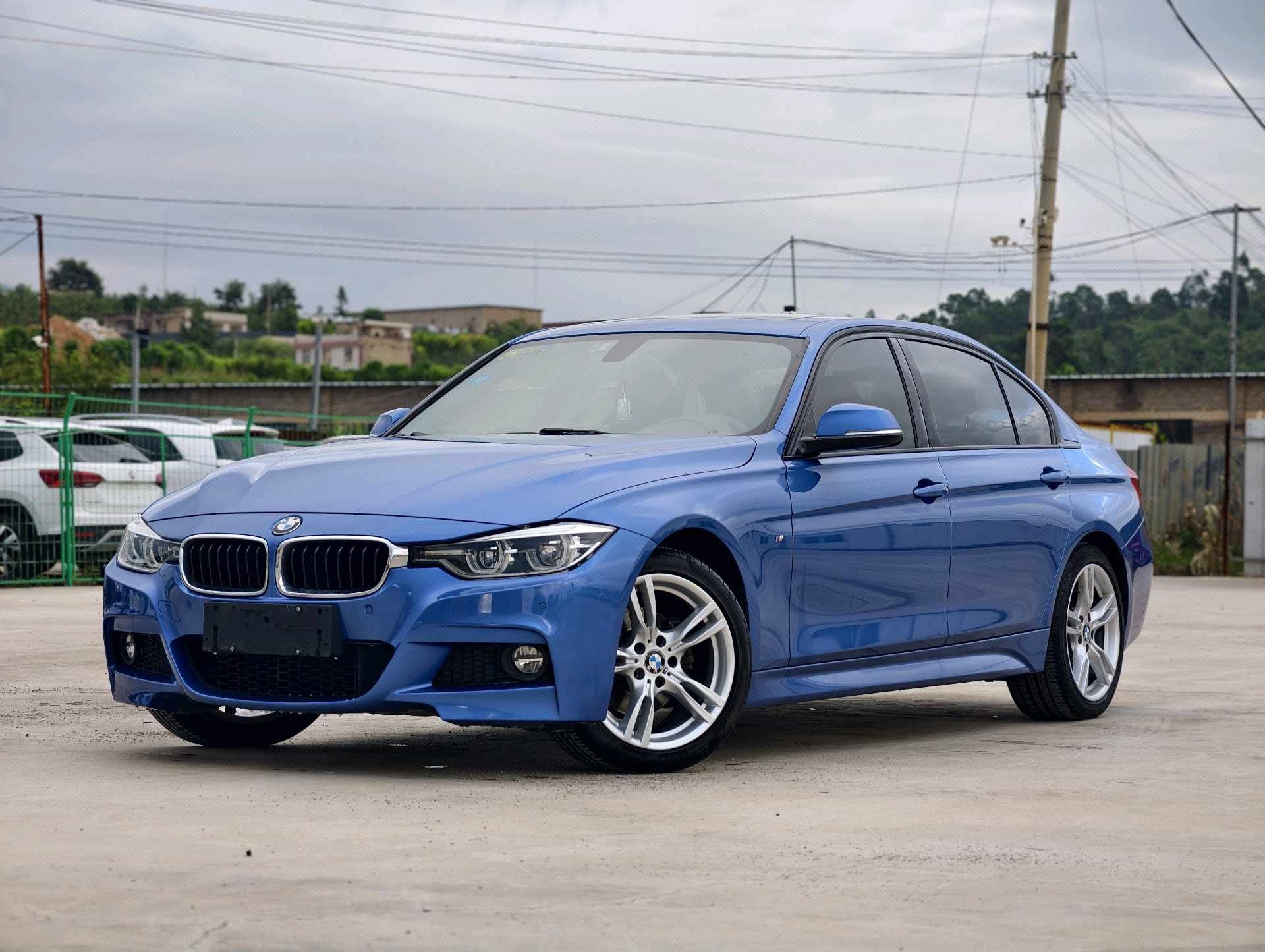 BMW 3 Series 2018 car image 