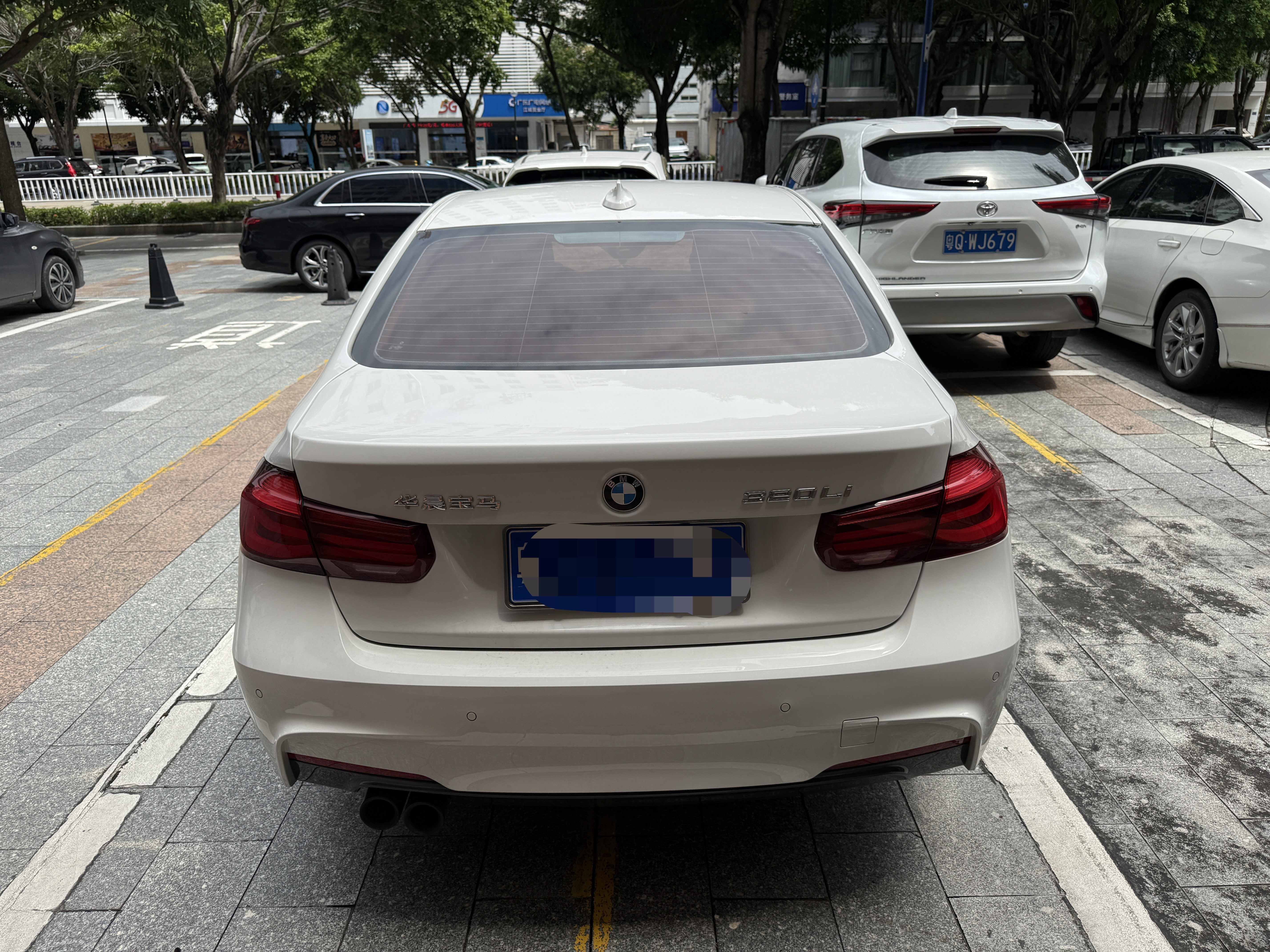 BMW 3 Series 2018 #6 BMW 3 Series 2018 car image #6