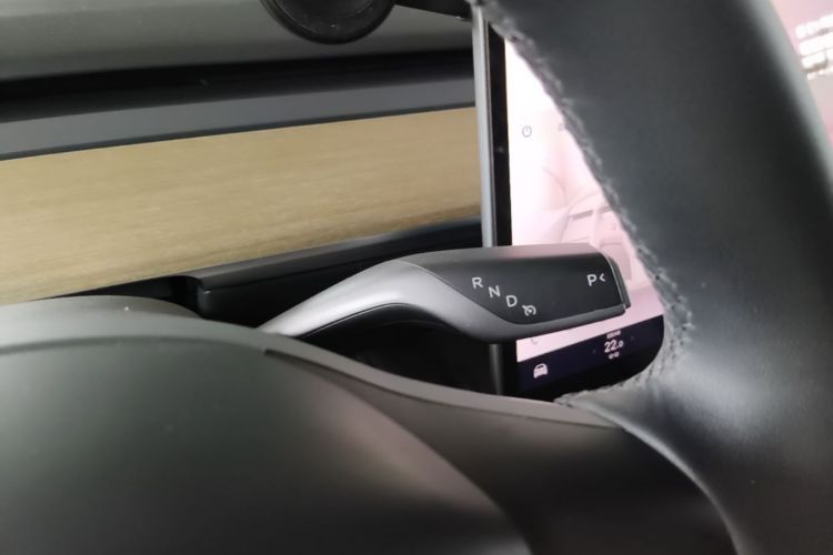 Tesla Model Y 2023 #14 Tesla Model Y 2023 car image #14