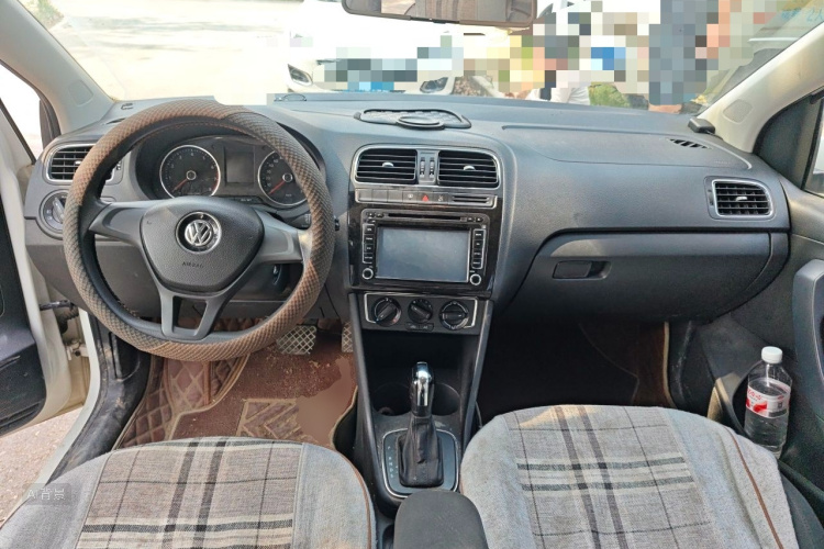 Volkswagen Polo 2014 #11 Volkswagen Polo 2014 car image #11