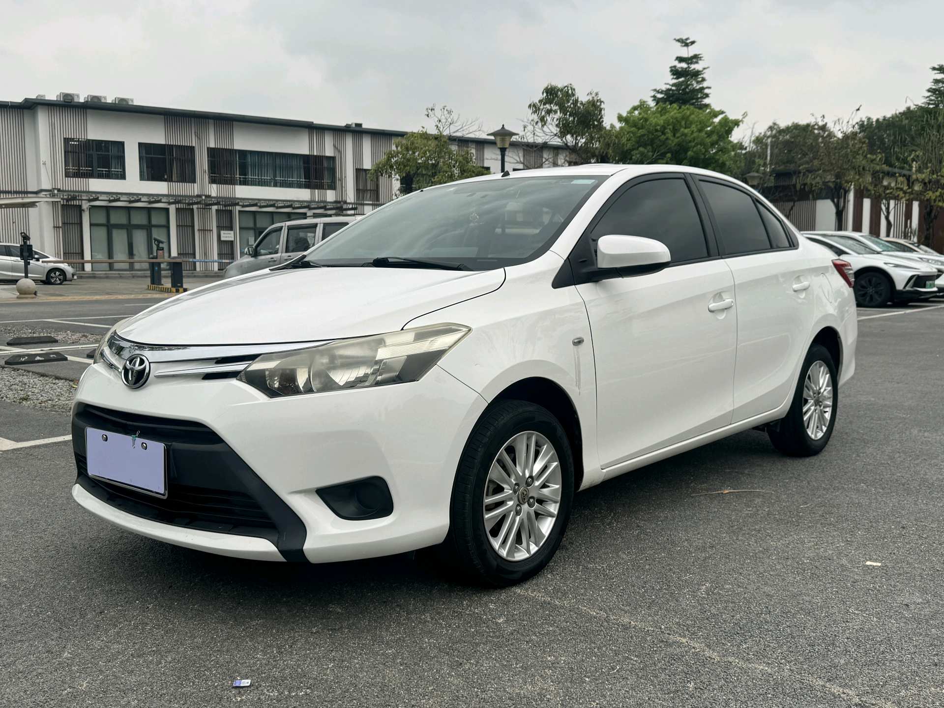 Toyota Vios 2015 car image 