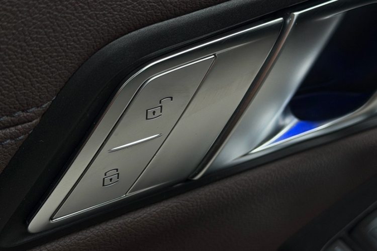 BMW 3 Series 2020 imagem de carro #21