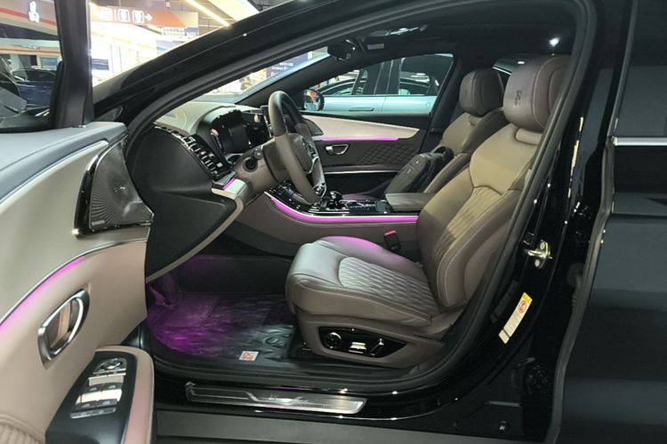 BYD Han 2023 car image #16
