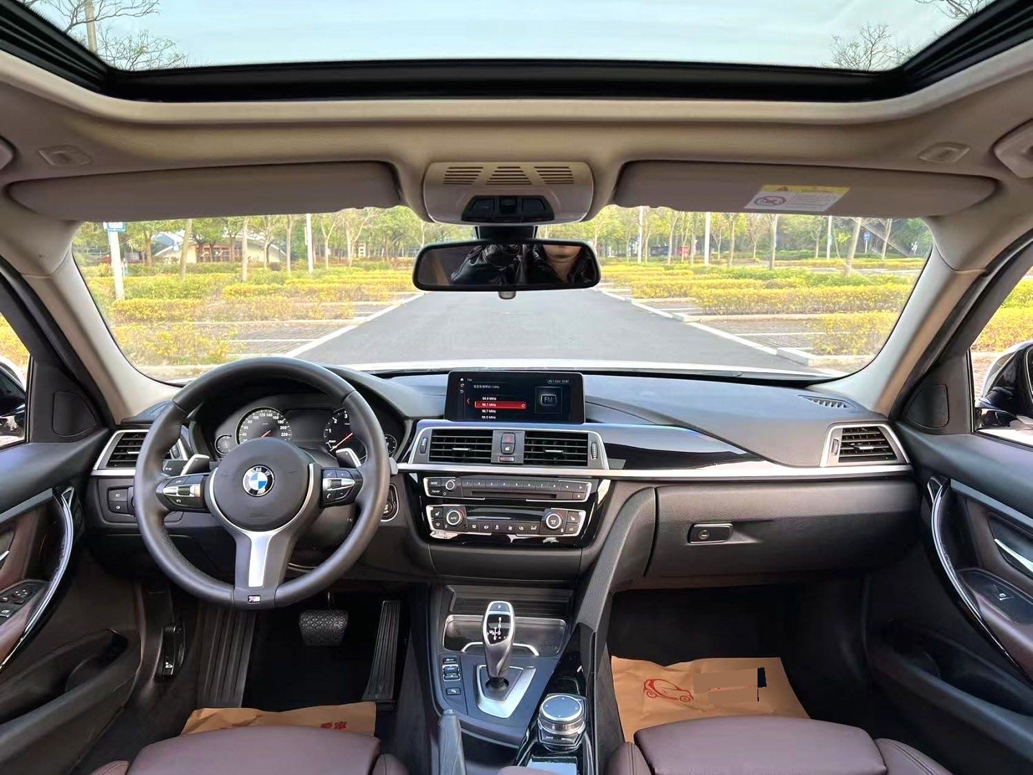 BMW 3 Series 2019 car image #4