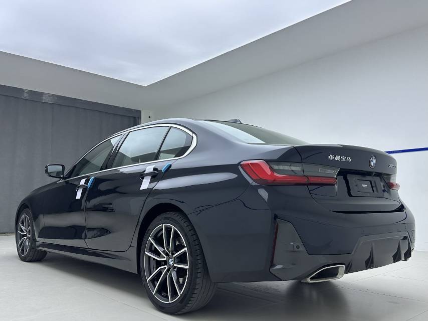 BMW 3 Series 2023 car image #4