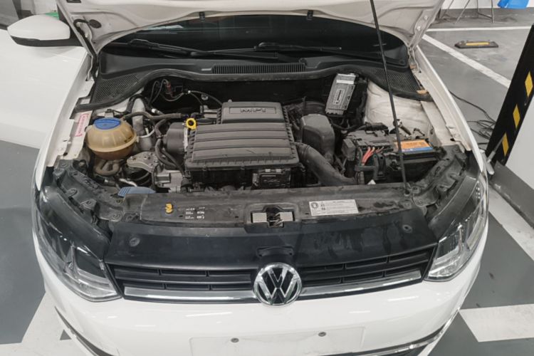 Volkswagen Polo 2018 car image #20