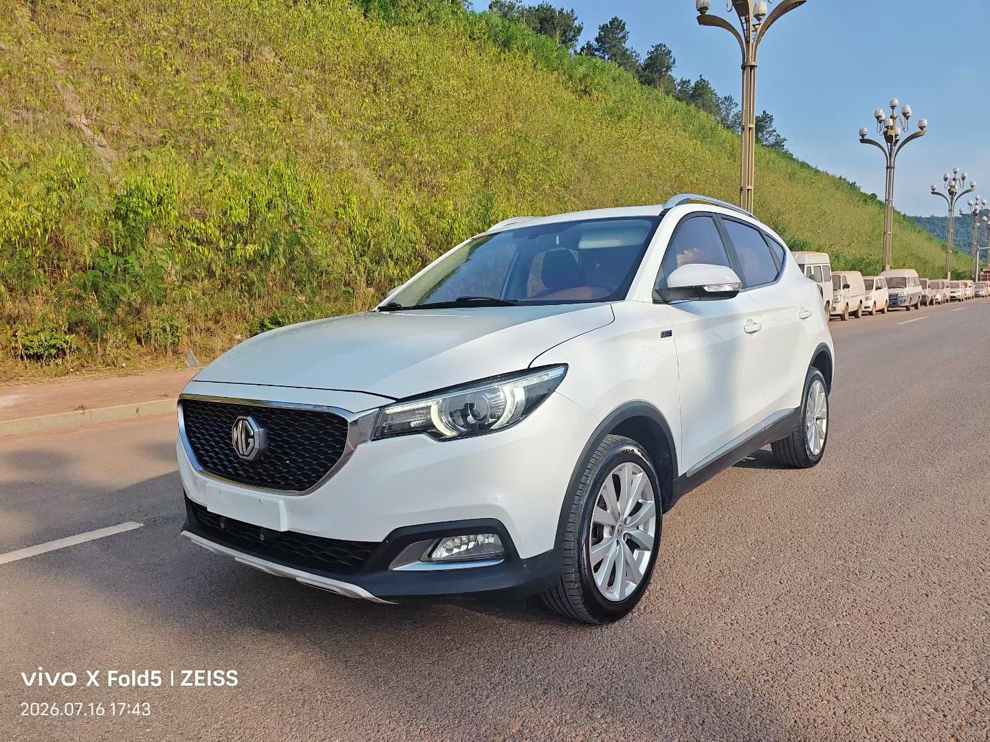 MG ZS 2017 car image 