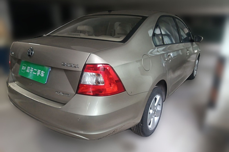 Skoda Rapid 2016 #7 Skoda Rapid 2016 car image #7