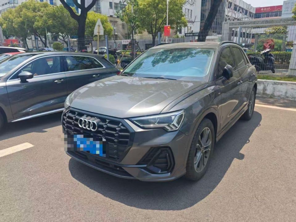 Audi Q3 2023 Audi Q3 2023 car image