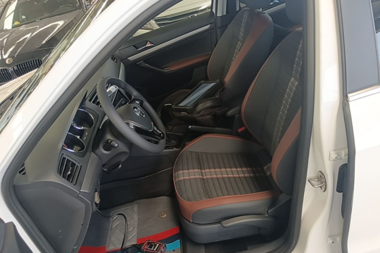 Volkswagen Lavida 2021 car image #15