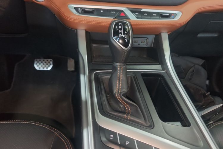 GEELY Vision X6 2019 image de voiture #18