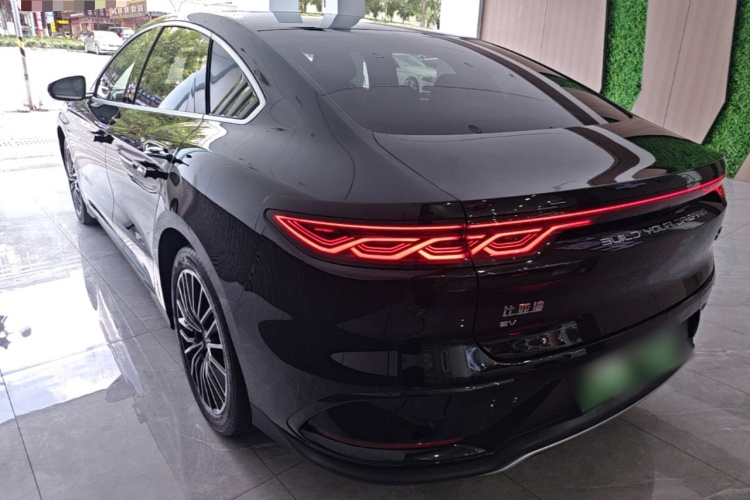 BYD Han 2024 car image #5