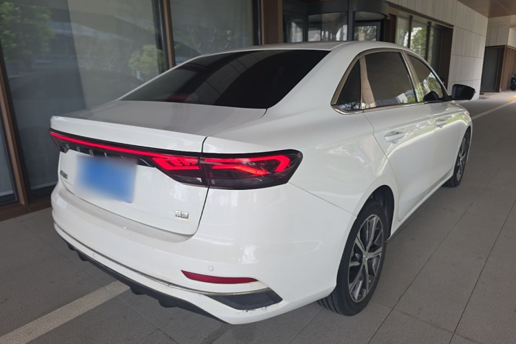 GEELY Emgrand 2023 #7 GEELY Emgrand 2023 car image #7