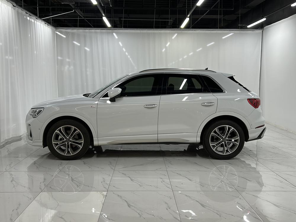 Audi Q3 2025 car image #4