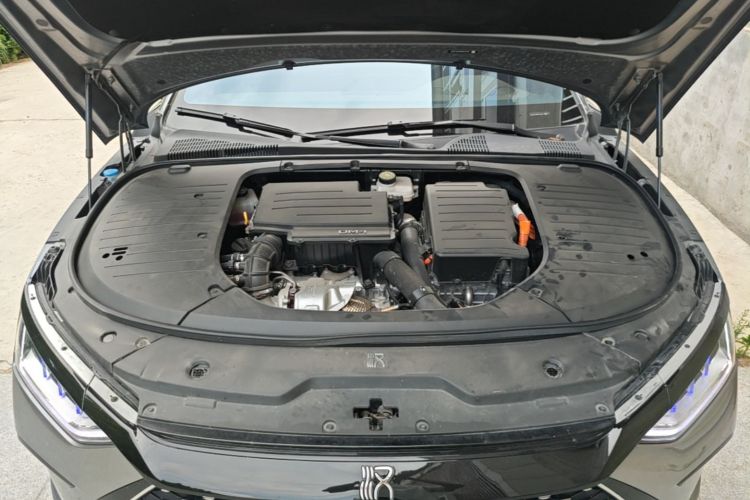 BYD Han 2023 immagine di auto #20