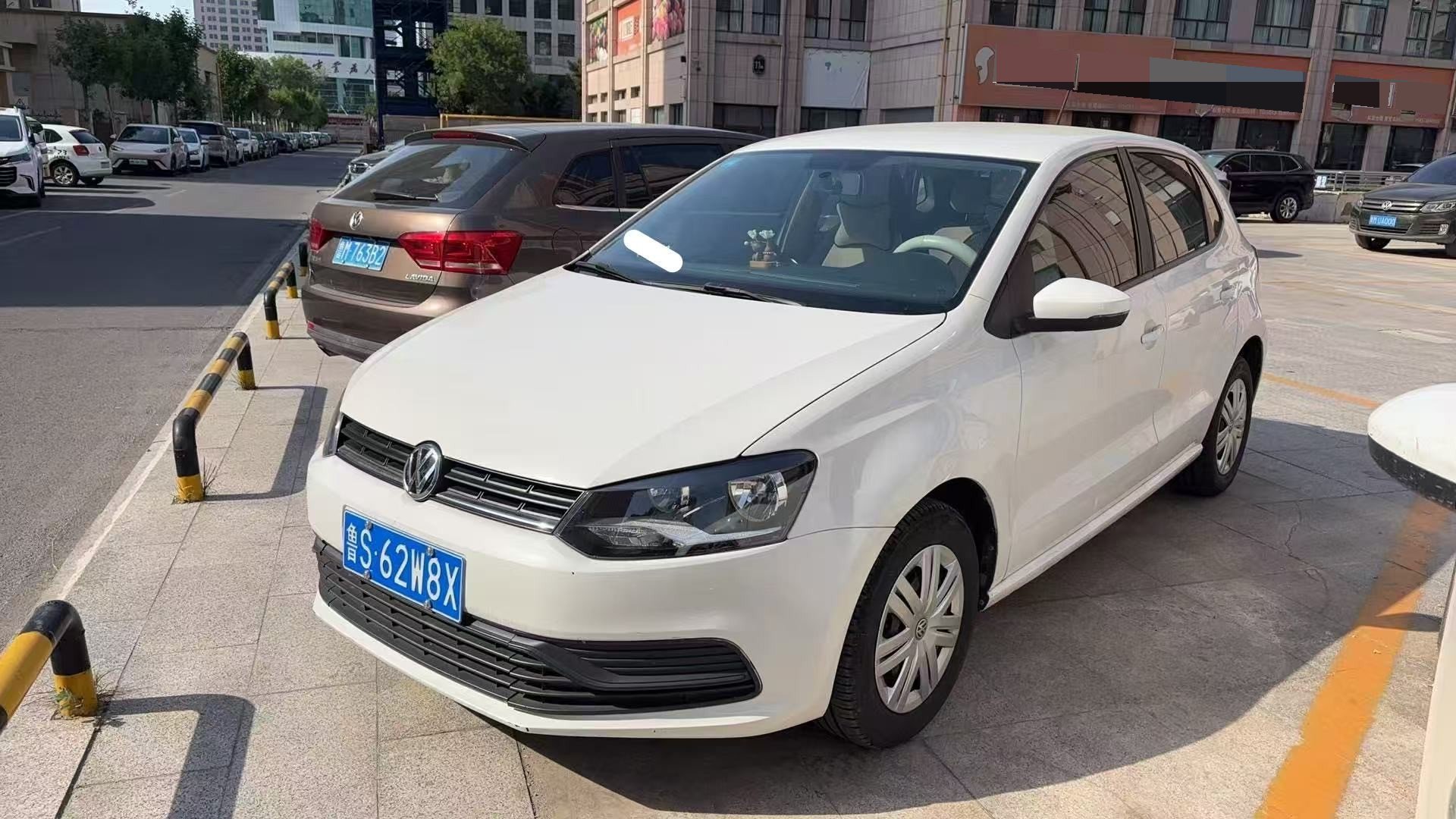 Volkswagen Polo 2016 Volkswagen Polo 2016 car image