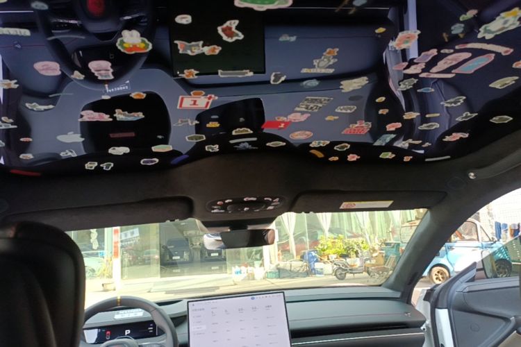 MI SU7 2025 immagine di auto #18