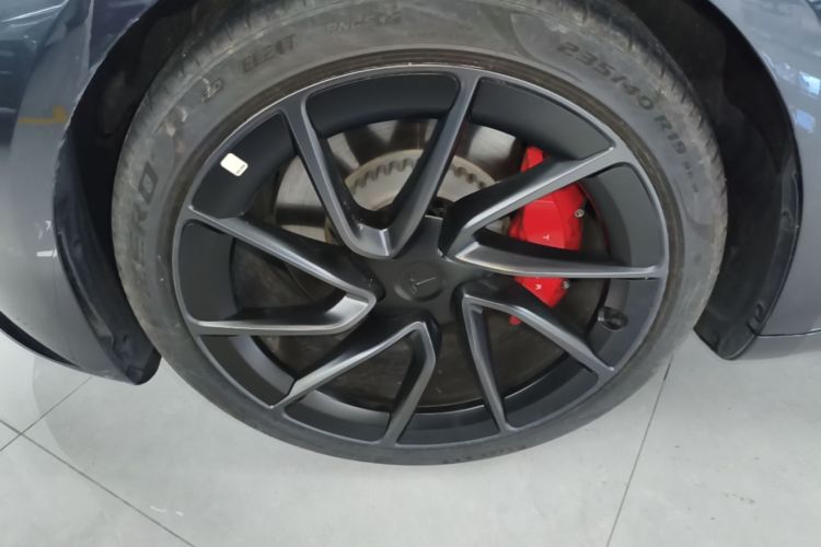 Tesla Model 3 2025 car image #9