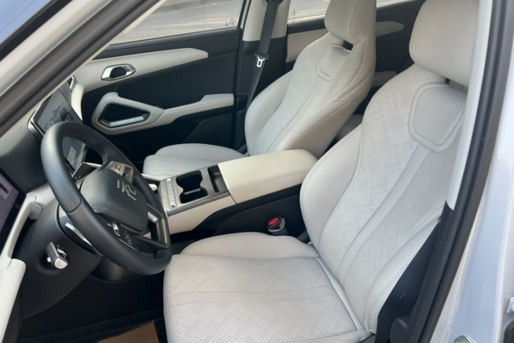 BYD YuanUP 2025 car image #11
