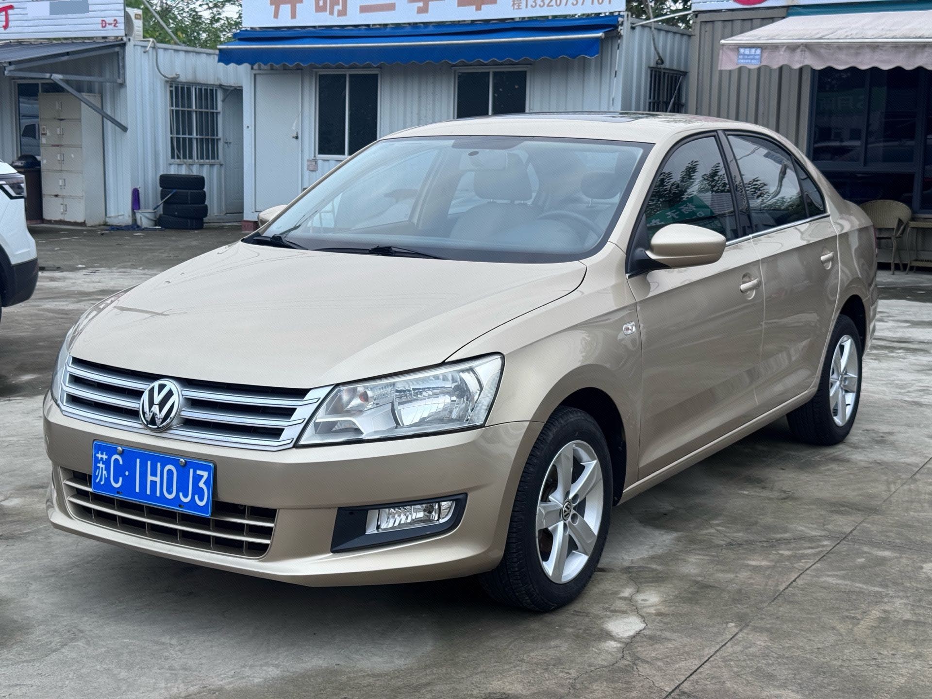 Volkswagen Santana 2013 Volkswagen Santana 2013 car image