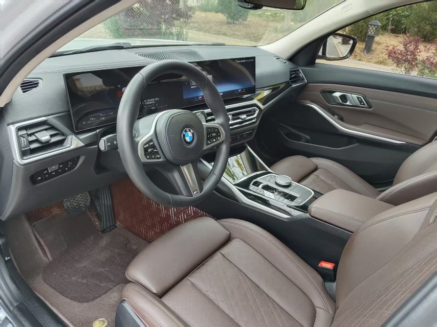 BMW 3 Series 2023 car image #9