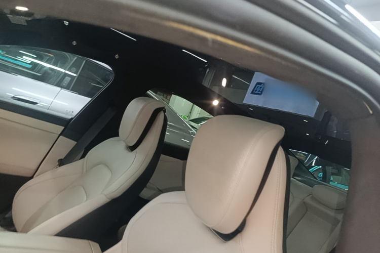 MI SU7 2024 imagem de carro #18