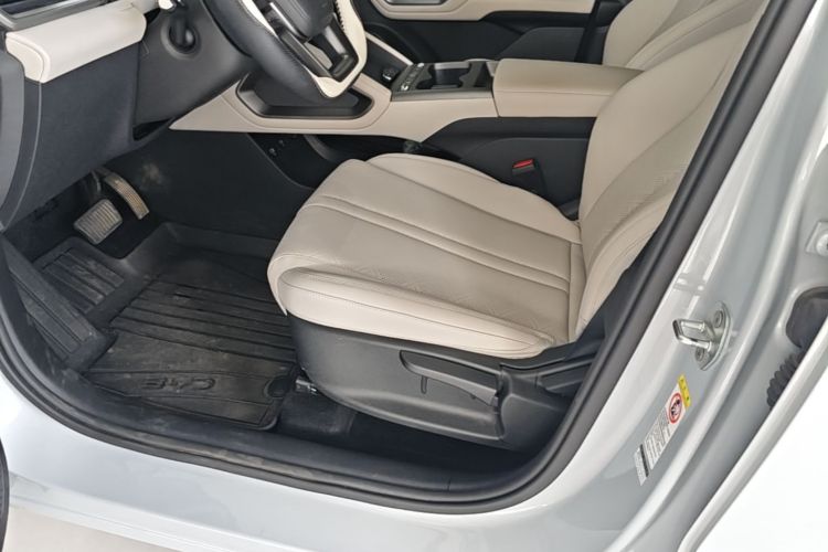BYD YuanUP 2025 #15 BYD YuanUP 2025 car image #15