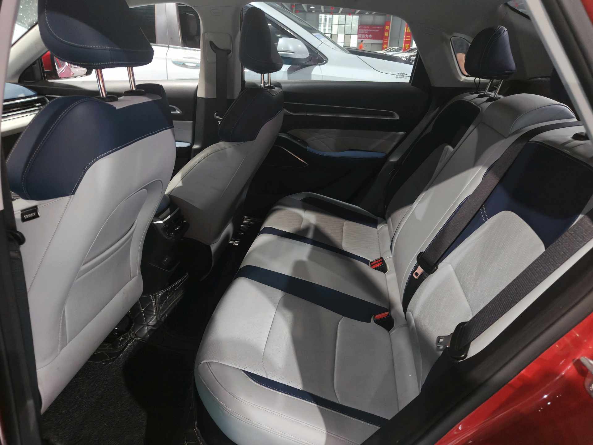 GEELY Emgrand 2021 car image #3