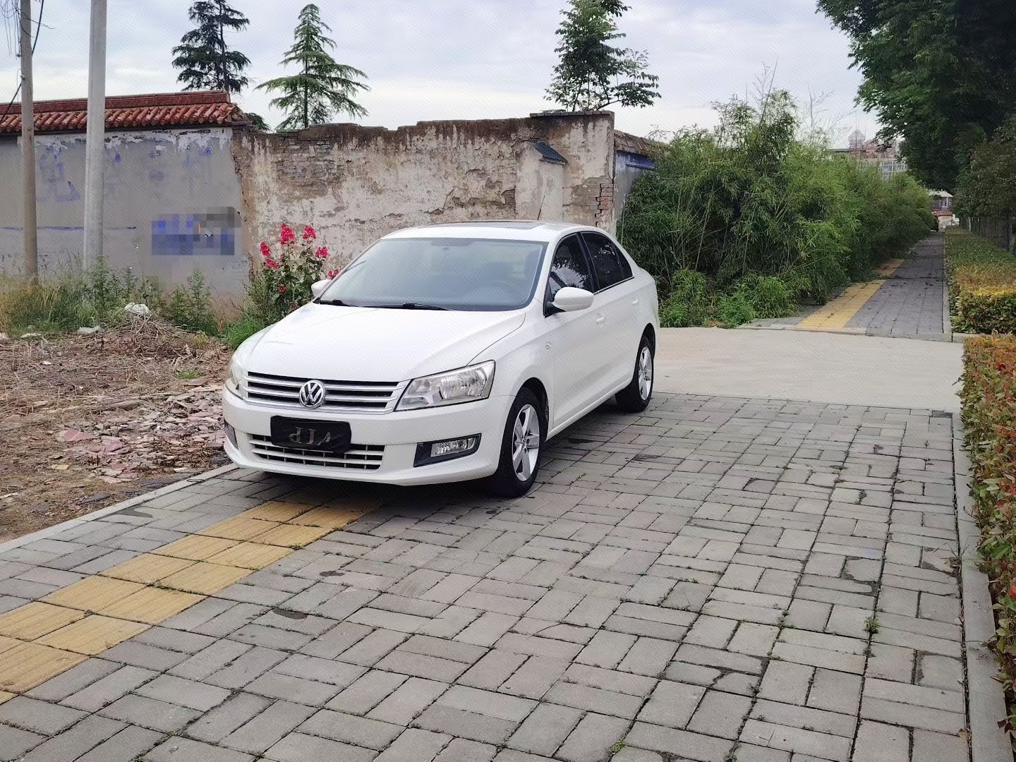Volkswagen Santana 2014 Volkswagen Santana 2014 car image
