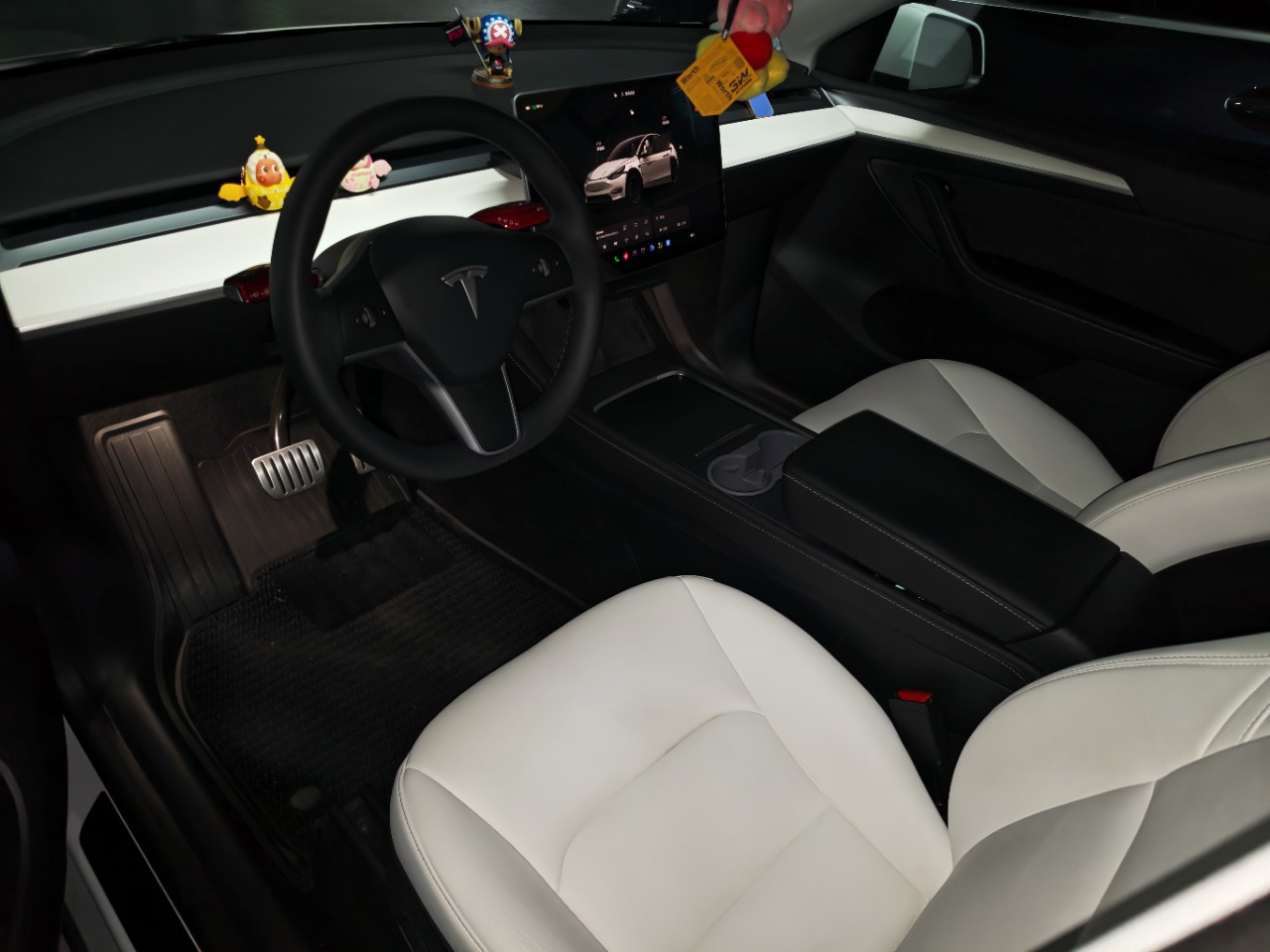 Tesla Model Y 2022 #7 Tesla Model Y 2022 car image #7