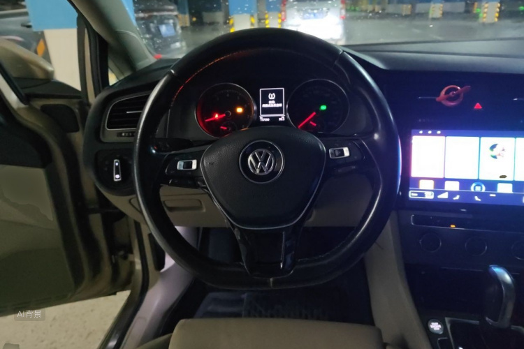 Volkswagen Golf 2015 car image #12
