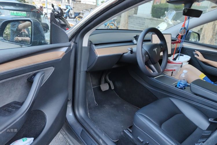 Tesla Model Y 2021 #18 Tesla Model Y 2021 car image #18