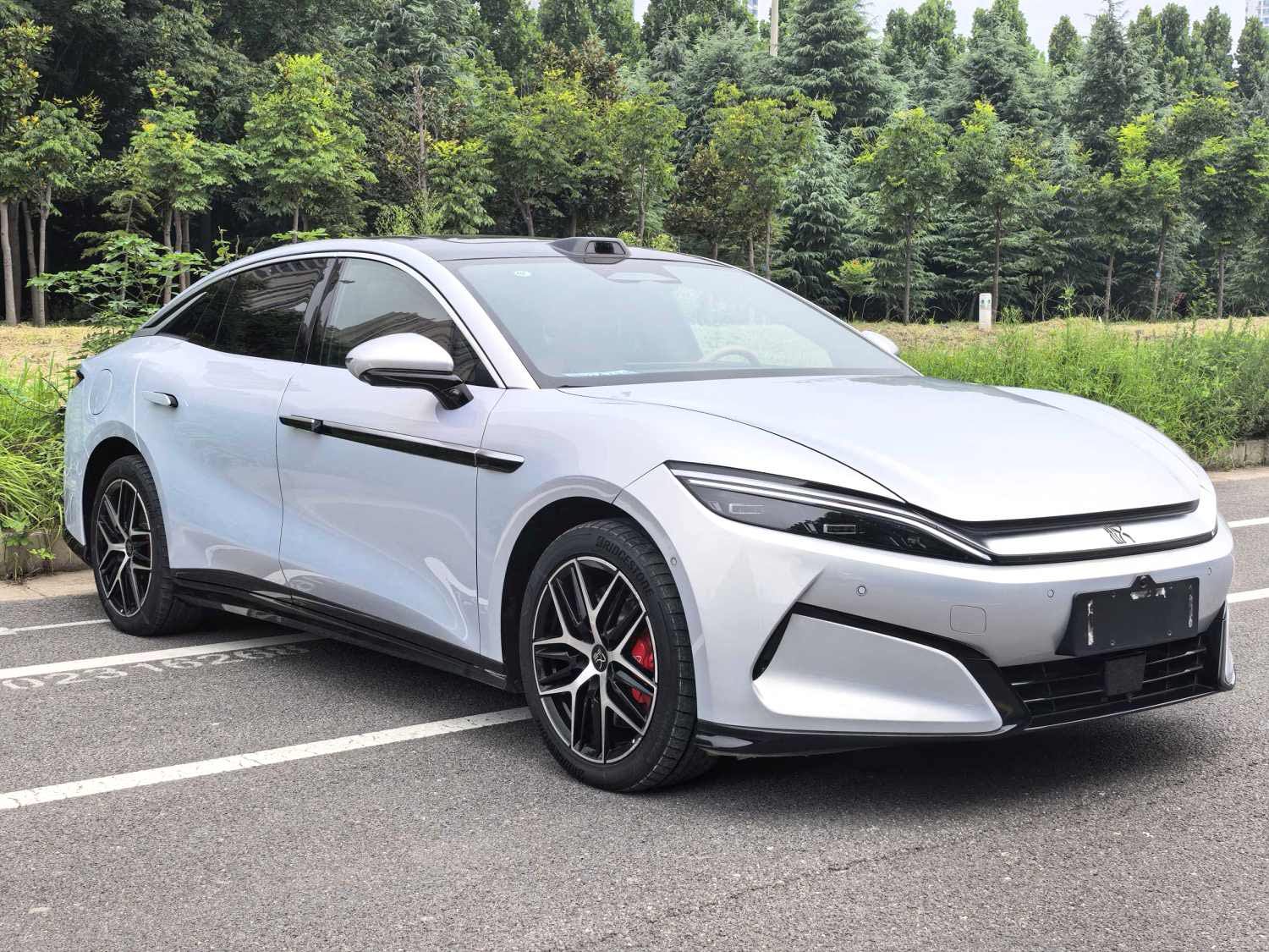 BYD HanL 2025 car image #3