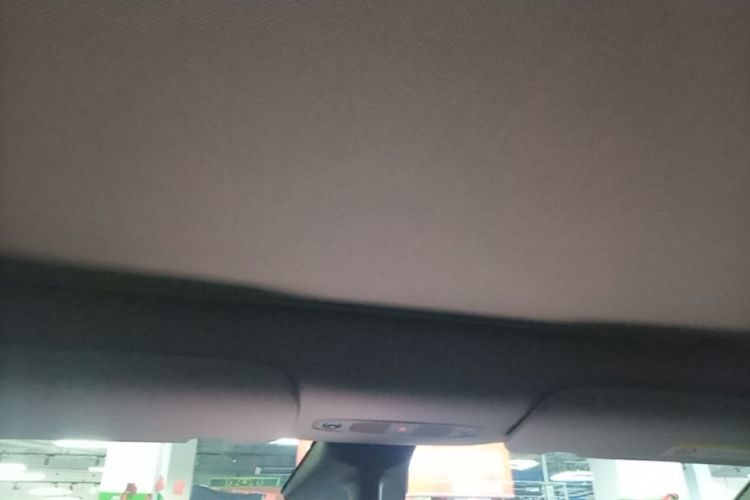 Tesla Model Y 2021 car image #18