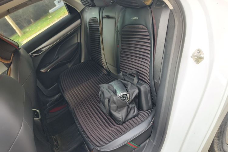 GEELY Binray 2019 car image #14