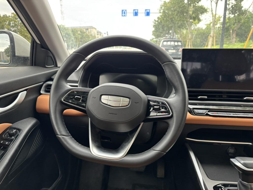 GEELY Emgrand 2024 #11 GEELY Emgrand 2024 car image #11