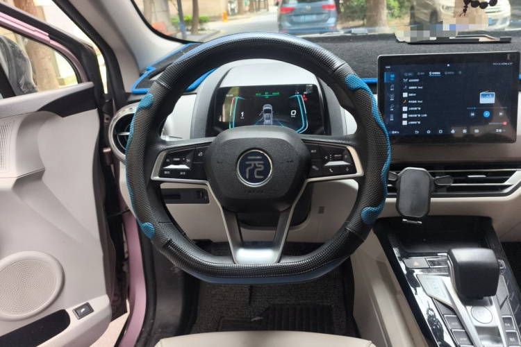 BYD Yuan Pro 2023 #11 BYD Yuan Pro 2023 صورة سيارة #11