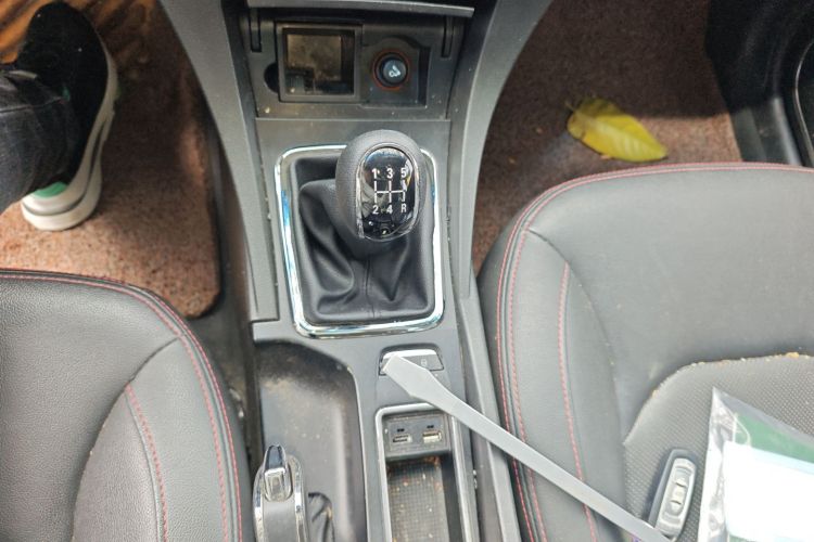 GEELY Emgrand 2015 #14 GEELY Emgrand 2015 immagine di auto #14