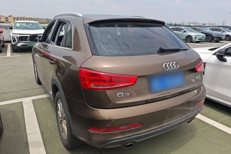 Audi Q3 2015 #5 Audi Q3 2015 car image #5
