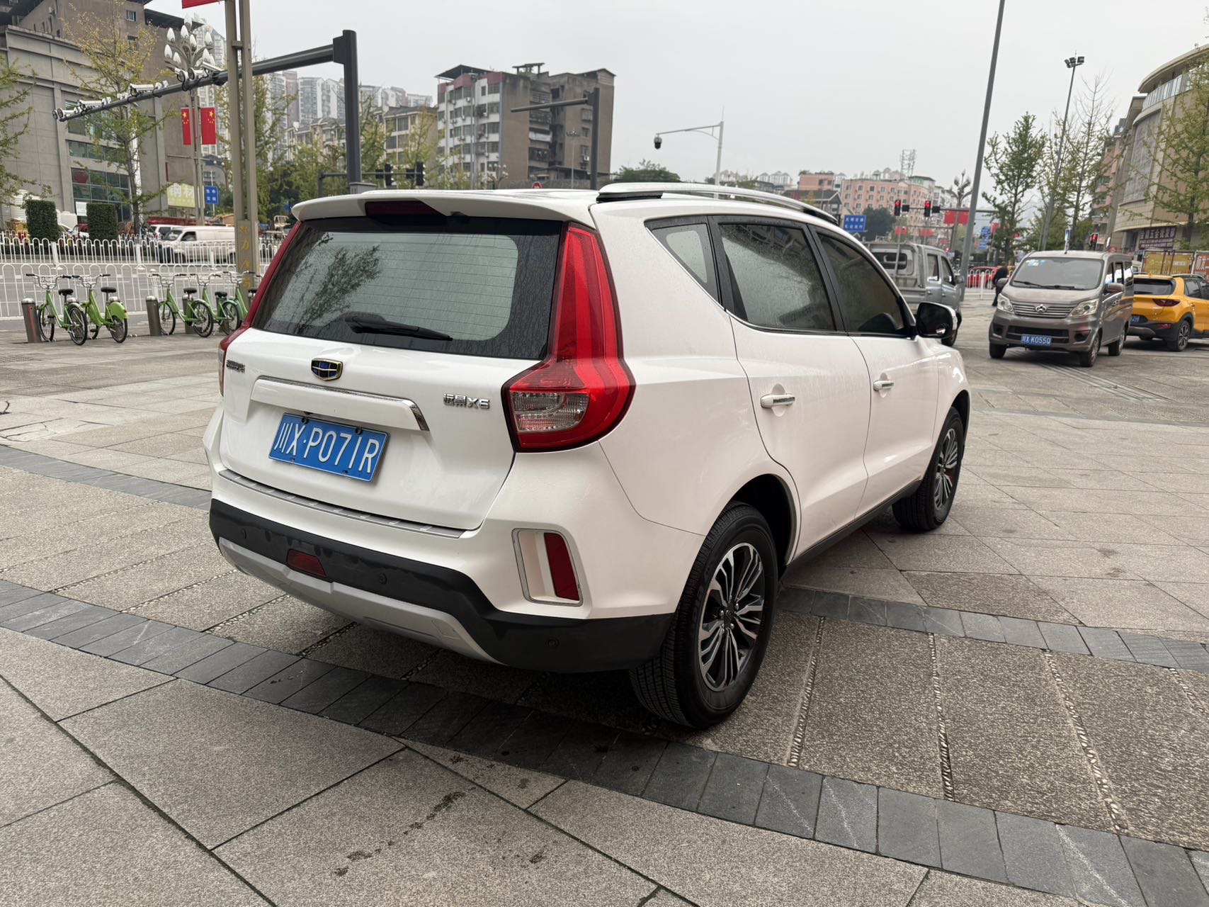 GEELY Vision X6 2017 immagine di auto #9