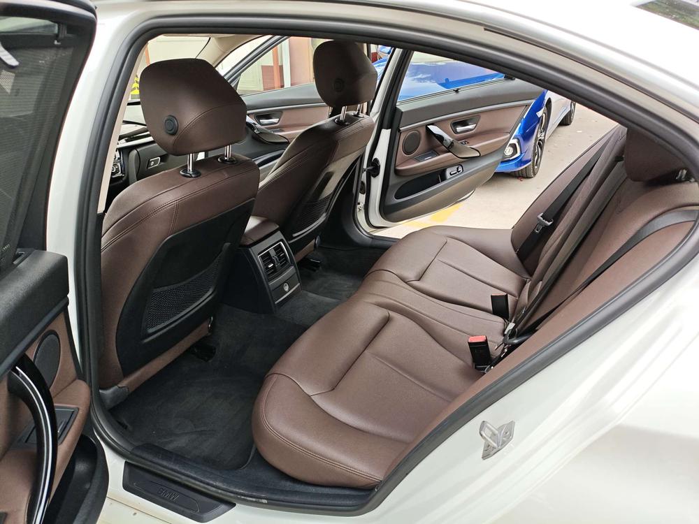 BMW 3 Series 2019 #16 BMW 3 Series 2019 car image #16