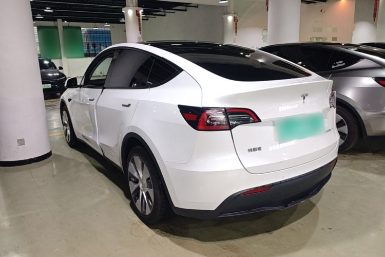 Tesla Model Y 2021 #5 Tesla Model Y 2021 car image #5
